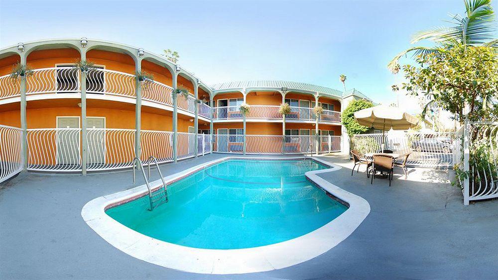 Rodeway Inn Hollywood Los Angeles Exterior photo