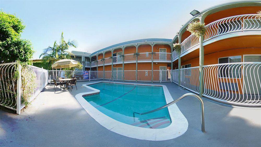 Rodeway Inn Hollywood Los Angeles Exterior photo
