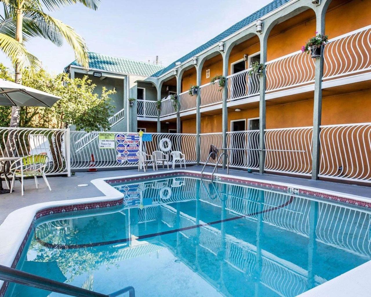Rodeway Inn Hollywood Los Angeles Exterior photo